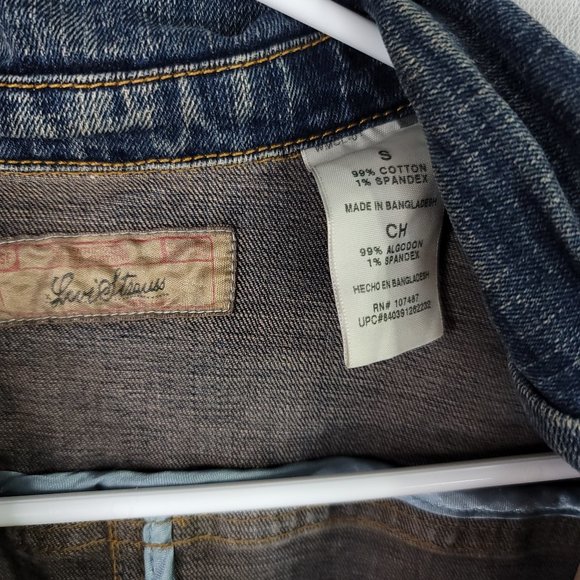 Levis ladies fitted jean jacket with pockets - Picture 6 of 6